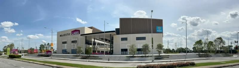 For Rent - Eco Majestic Shop SilverSquare Whitten Ivoris Brighton