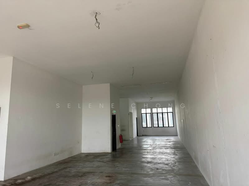 For Rent - Eco Majestic Shop SilverSquare Whitten Ivoris Brighton