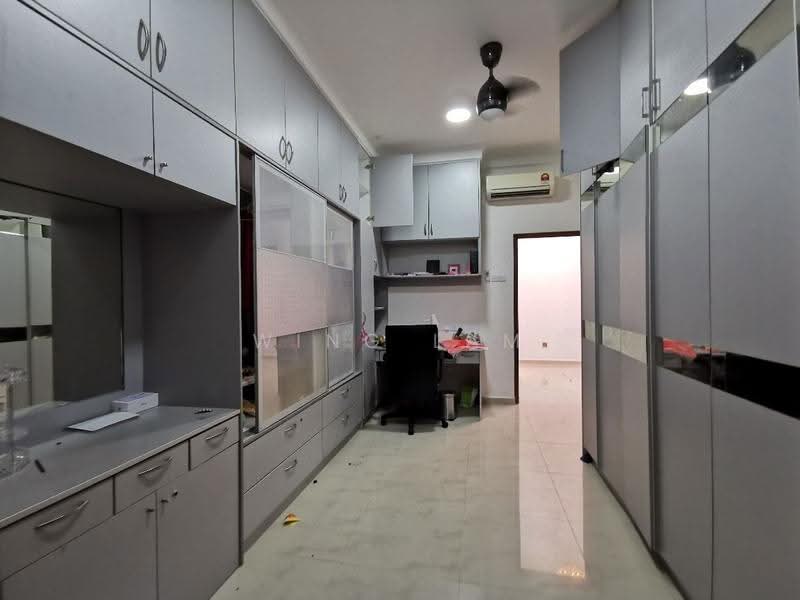 Rumah Berkembar untuk Dijual di Happy Garden (Kuchai Lama) - Wing Lam - PropertyGuru.com.my