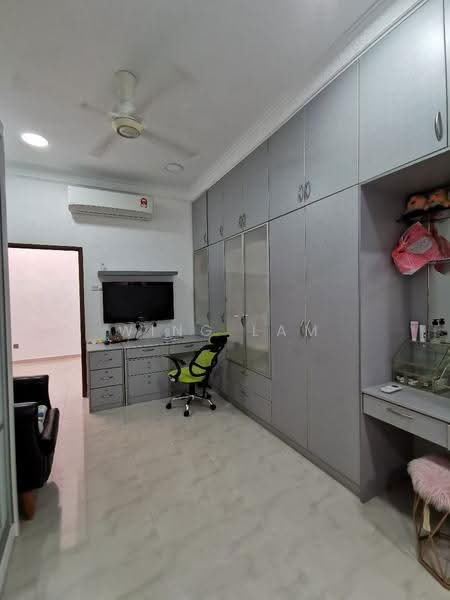 Rumah Berkembar untuk Dijual di Happy Garden (Kuchai Lama) - Wing Lam - PropertyGuru.com.my