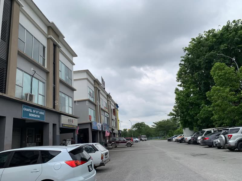 Shop for Sale in Bandar Rinching Seksyen 5 (Semenyih) - Selene Chong - Exterior - PropertyGuru.com.my