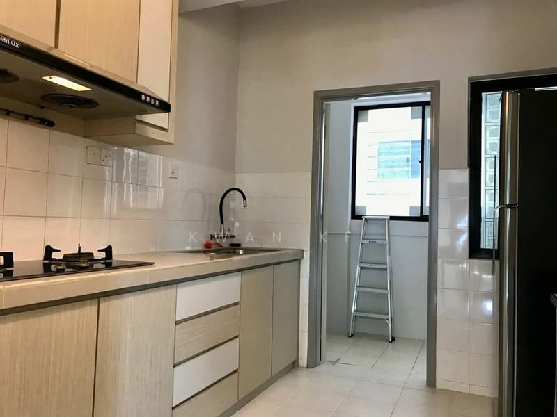 Kondominium untuk Disewa di University Place/ Plaza Ivory/ U place FURNISHED Near USM Gelugor - Kwan KF - Kitchen - PropertyGuru.com.my
