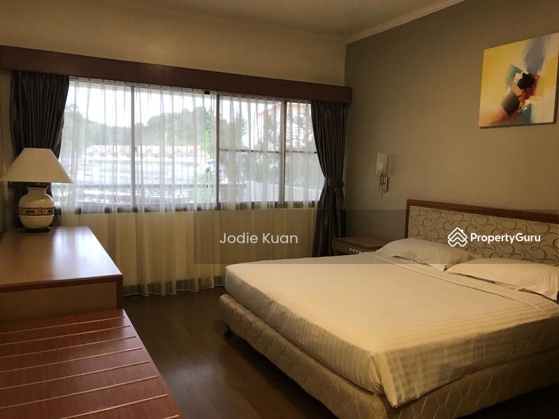 Master Bedroom with King size Bed 