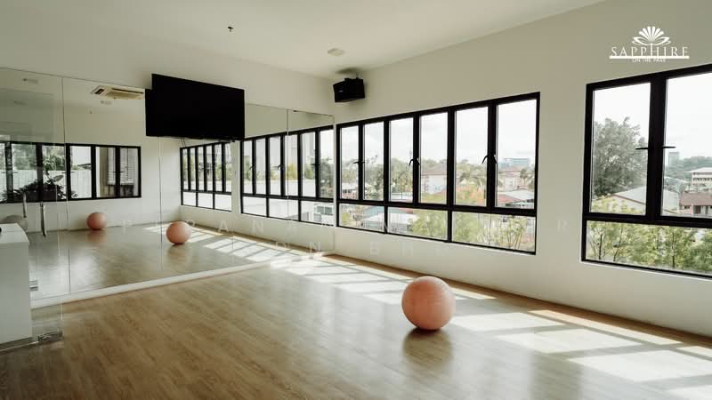 For Sale - Sapphire On The Park